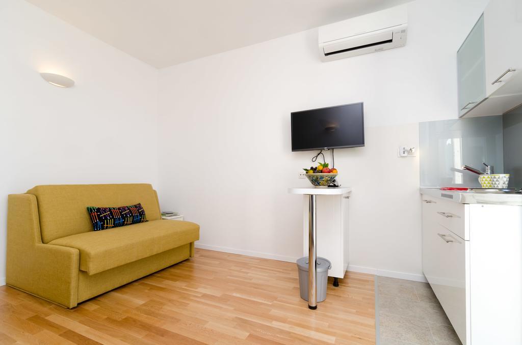 Apartment & Room Cvita Dubrovnik Bagian luar foto